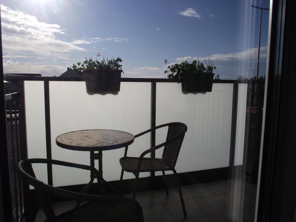 Apartament Holenderski Z Prywatnym Miejscem Postojowym W Garazu คอซซาลิน ภายนอก รูปภาพ